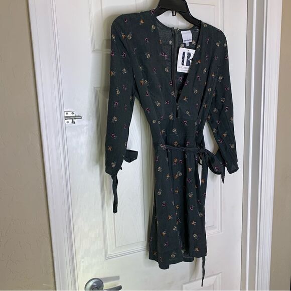 Skylar + Madison Floral Dress Size Large - Picture 5 of 14